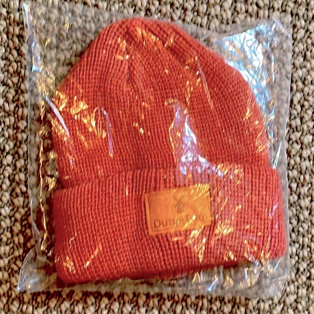 Dutch bros beanie | New | redish pink